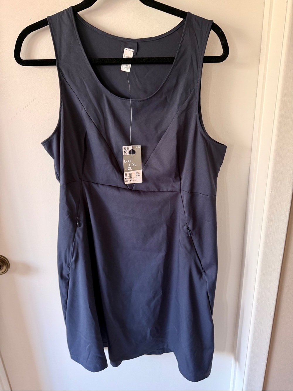 NWT Decathlon Quechua EXploor Women’s Hiking Dress — Navy, Size L-XL